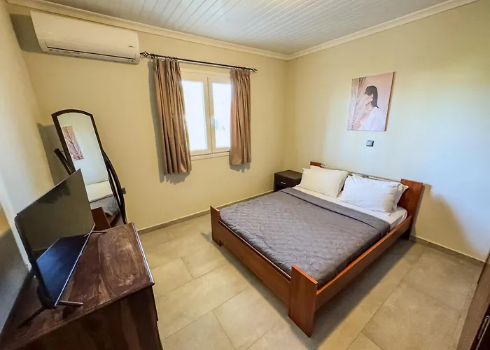 Beachlife: The Marmári