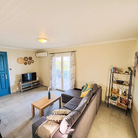 Beachlife: The * מרמרי